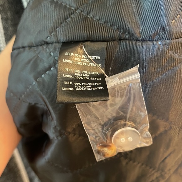 Striped coat - Picture 5 of 5